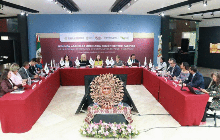 Delfina Gómez impulsa un servicio público ético y responsable en el Estado de México