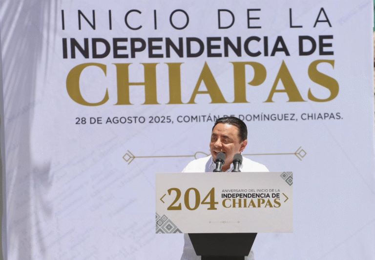 Conmemoran en Comitán los 204 años de la Independencia de Chiapas con la unidad de los tres Poderes