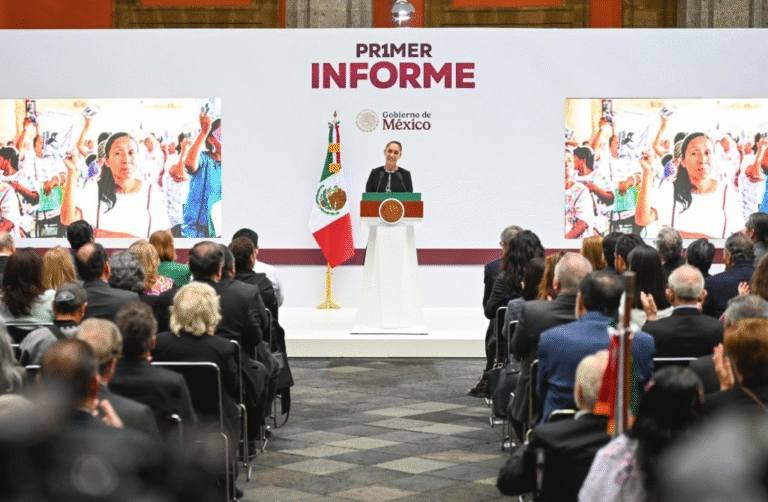 Delfina Gómez acompaña a Claudia Sheinbaum en su Primer Informe de Gobierno