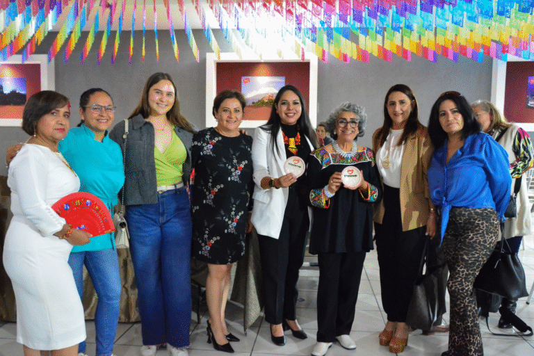 Gobierno de Cholula realiza con éxito Comida con Causa de Chiles en Nogada