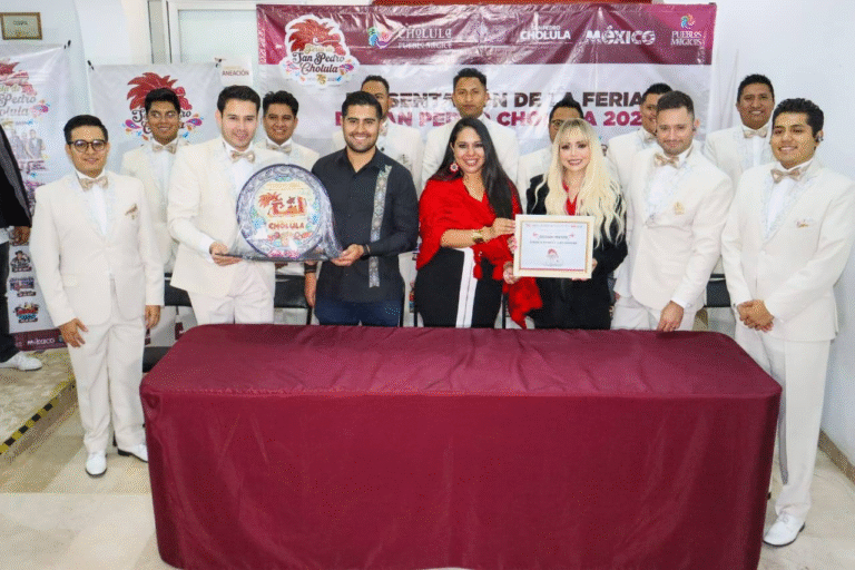 Sonora Santanera de Carlos Colorado se presenta en la Feria de San Pedro Cholula 2025
