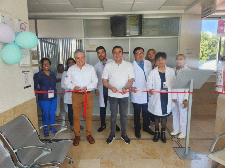 San Martín Texmelucan inaugura Semana Nacional de Salud y sala de lactancia en el ISSSTE
