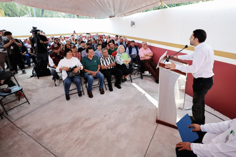 Martí Batres supervisa mejoras en la UMF “Tepexpan” como parte del programa La Clínica es Nuestra