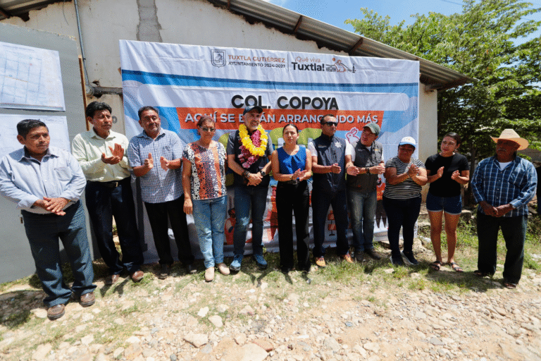 Ángel Torres impulsa la pavimentación integral de una calle más en el ejido Copoya
