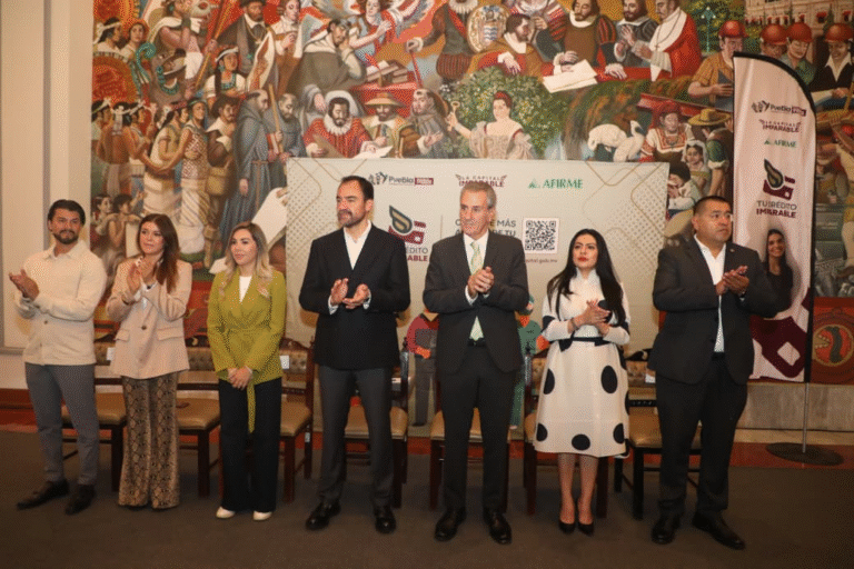 Pepe Chedraui entrega cheques de “Tu Crédito Imparable” a micro, pequeñas y medianas empresas