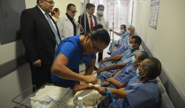 Clínica Hospital “Xalapa” del ISSSTE realiza jornadas quirúrgicas de cataratas, endoscopias y colonoscopias