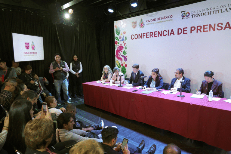 Clara Brugada anuncia apoyos de emergencia y protocolo para pipas de gas tras explosión en Iztapalapa