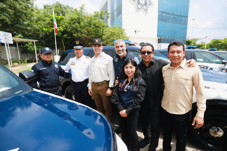 Con unidades Police Interceptor, uniformes y motopatrullas, se fortalece y dignifica a la policía de Tuxtla