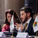 Samuel García propone programa nacional de denuncia para mujeres víctimas de violencia doméstica