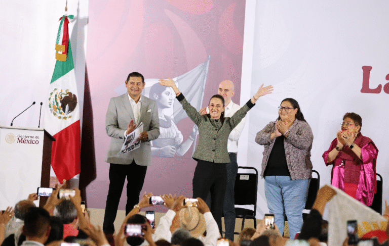 Puebla impulsa la transformación con innovación, soberanía y bienestar junto a la presidenta Sheinbaum