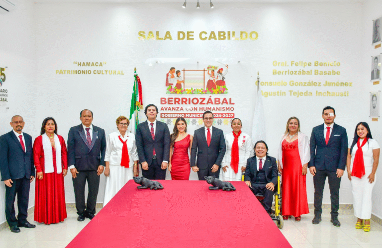 Berriozábal conmemora el 215 aniversario de la Independencia con unidad y compromiso