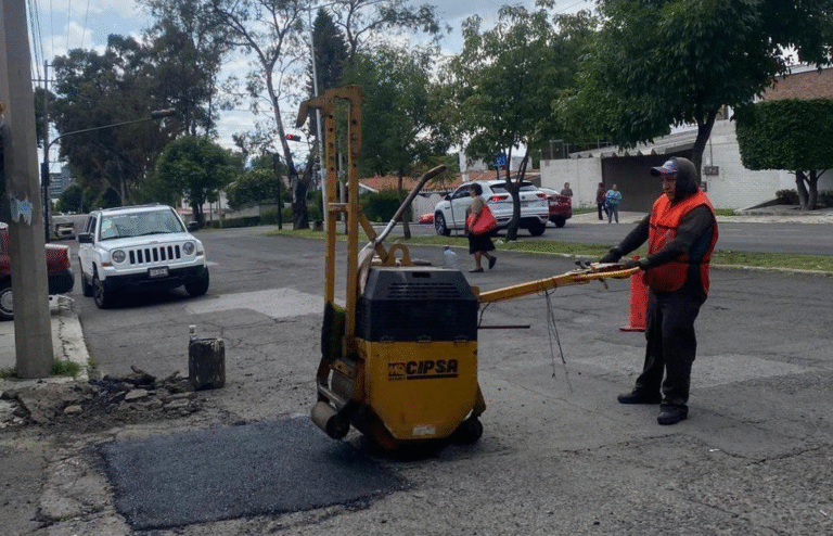 “Bacheando Puebla” refuerza la seguridad vial en la capital