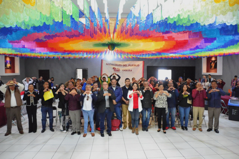 DIF Cholula participa en “Miércoles del Pueblo” para atender a la ciudadanía