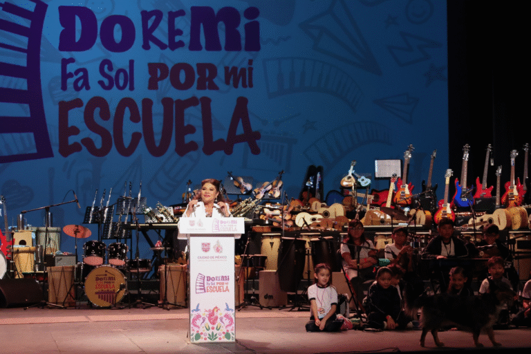 “Do, Re, Mi, Fa, Sol por Mi Escuela”: Clara Brugada lleva música a 500 escuelas de la CDMX