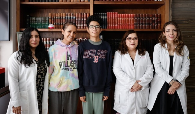 ISSSTE refrenda importancia de la donación de órganos con historia de Derek, joven que recibió un doble trasplante renal