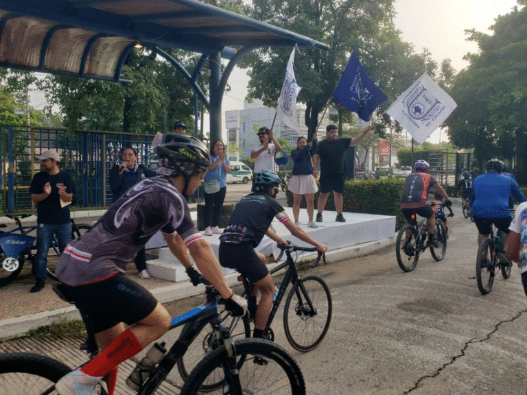 UNACH conmemora el Día Mundial Sin Automóvil con tercera rodada ciclista