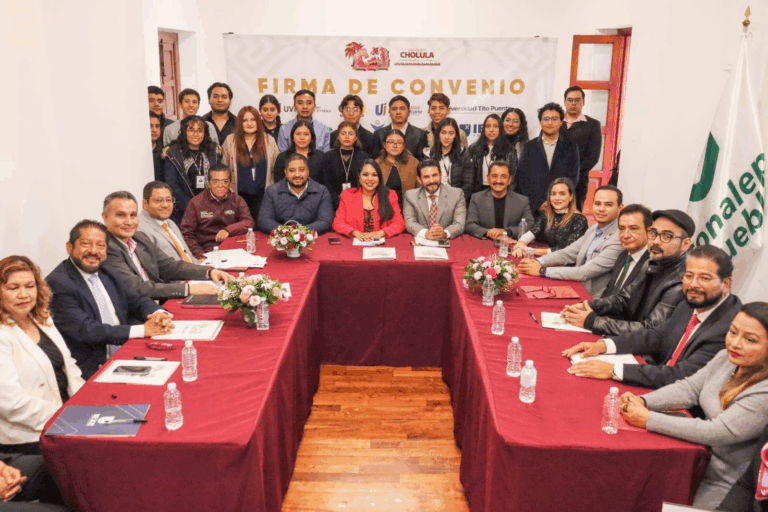 Gobierno de Cholula fortalece lazos educativos con universidades mediante firma de convenios