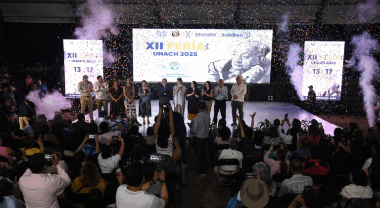 Miles de personas asistieron a la XII edición de la FIL UNACH 2025