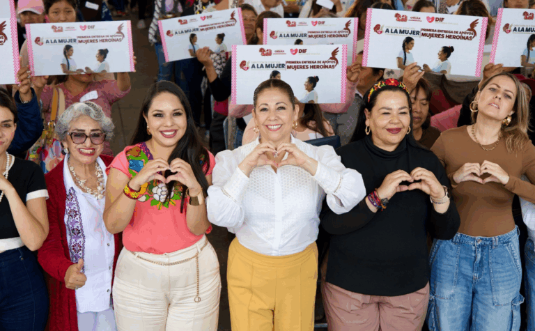 Reconoce Tonantzin Fernández la entrega de mujeres heroínas de San Pedro Cholula