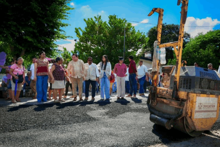 Gobierno del Renacimiento Maya transforma colonias del sur de Mérida con obras viales históricas