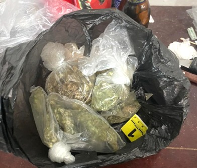 FGR obtiene sentencia de más de siete años de prisión contra individuo detenido con drogas y armas en Chihuahua