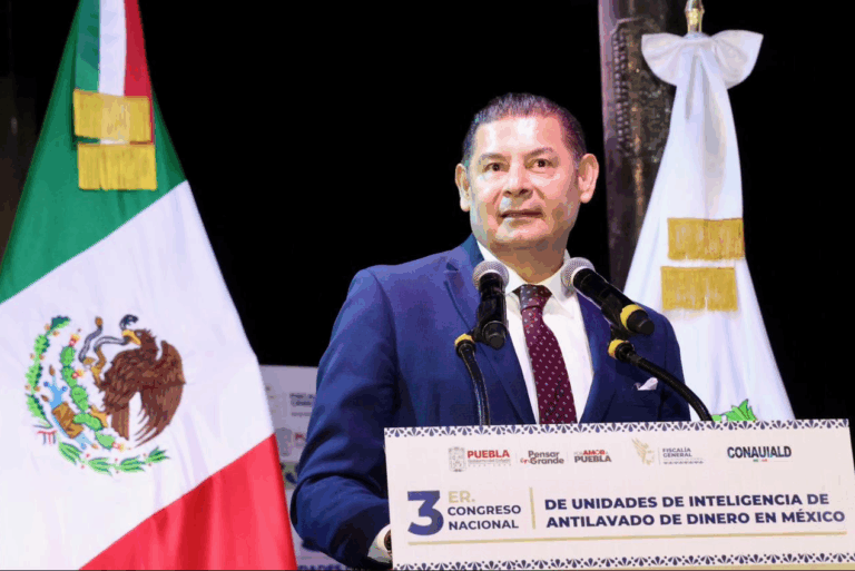 Armenta impulsa combate a la corrupción con inteligencia financiera y prevención