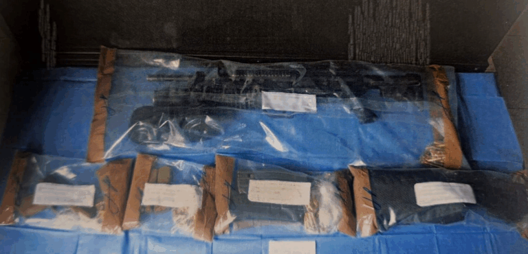 FGR logra vinculación a proceso contra dos sujetos por armas y cartuchos de uso exclusivo del Ejército