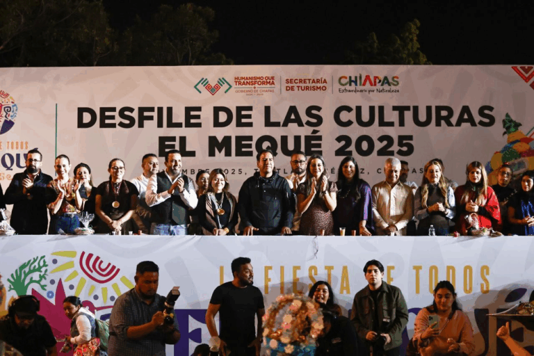 Eduardo Ramírez celebra la identidad chiapaneca en el Desfile de las Culturas de “El Mequé”