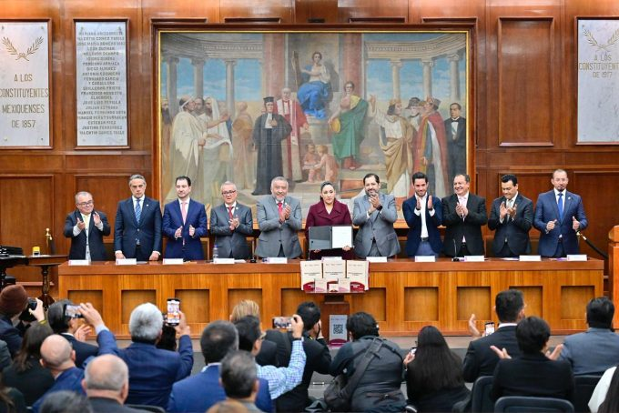 Estado de México presenta Paquete Fiscal 2026 sin deuda y con inversión histórica