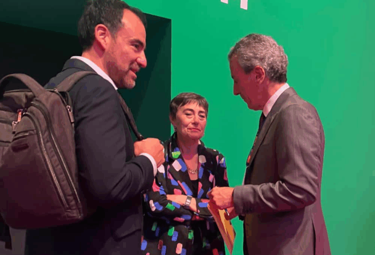 Pepe Chedraui representa a Puebla en foro mundial de ciudades inteligentes en Barcelona