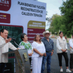 Entrega Díaz Mena calles dignas a familias de Tepakán como parte del Renacimiento Maya