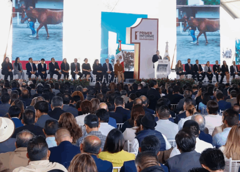 Juan Manuel Alonso acompaña al gobernador Alejandro Armenta en su Primer Informe de Gobierno