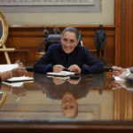 Claudia Sheinbaum conversa con el papa León XIV e insiste en su invitación a visitar México