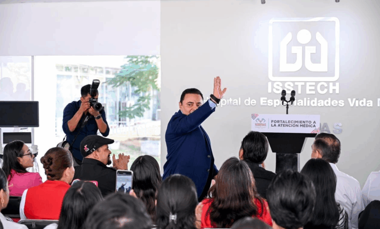 Juan Carlos Moreno Guillén participa en acciones de fortalecimiento a la atención médica del Isstech