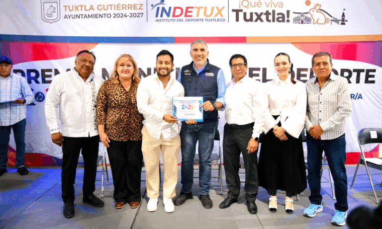 Ángel Torres entrega el Premio Municipal del Deporte 2025 en Tuxtla Gutiérrez