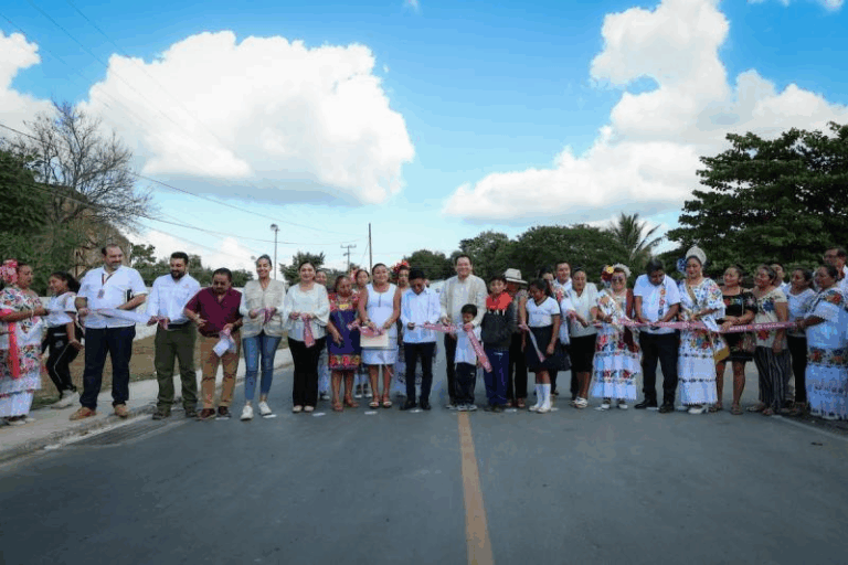 Después de dos décadas, Sahcabá y Xocchel recuperan una carretera segura y digna