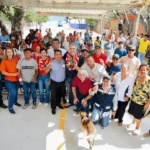 Inaugura Ángel Torres una calle más en la colonia Democrática