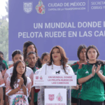 Clara Brugada presenta ambicioso proyecto para rehabilitar y construir 500 canchas de futbol rumbo al Mundial 2026