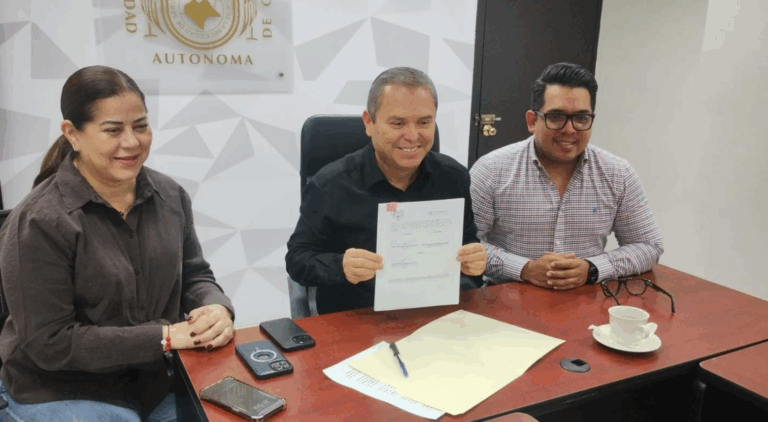 UNACH firma convenio con EDUTEKNET para fortalecer la formación académica y profesional