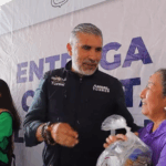 Ángel Torres entrega apoyos alimentarios a mujeres de la colonia Las Granjas