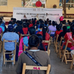 Gobierno de Berriozábal entrega 400 becas tras concluir etapa de alfabetización