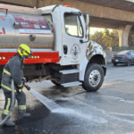 Protección Civil y Bomberos atienden derrame de cemento en Perinorte, Cuautitlán Izcalli
