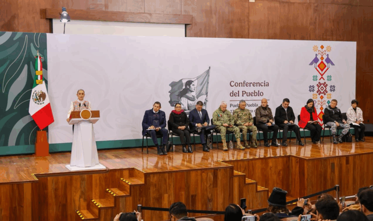 Sheinbaum cumple compromiso con damnificados y anuncia reconstrucción en Puebla