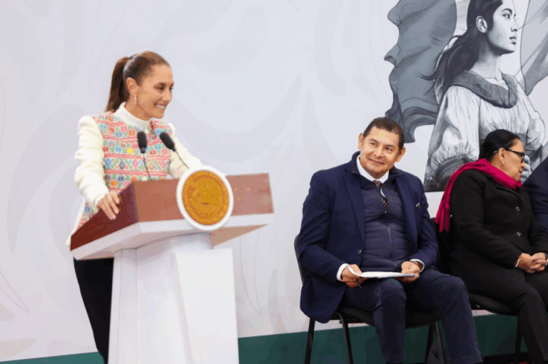 Sheinbaum refuerza inversión en obra pública para Puebla durante 2026