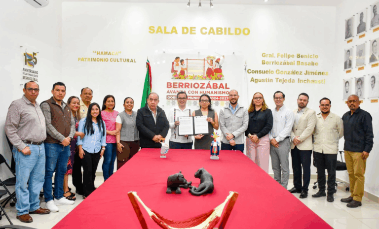 Berriozábal firma convenio para fortalecer la cultura de responsabilidad administrativa