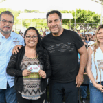 Eduardo Ramírez entrega apoyos de Cuidar es Amar y reconoce labor de personas cuidadoras