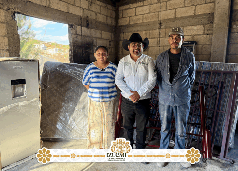 Gobierno de Izúcar de Matamoros apoya a familia afectada por incendio en la colonia Vista Hermosa