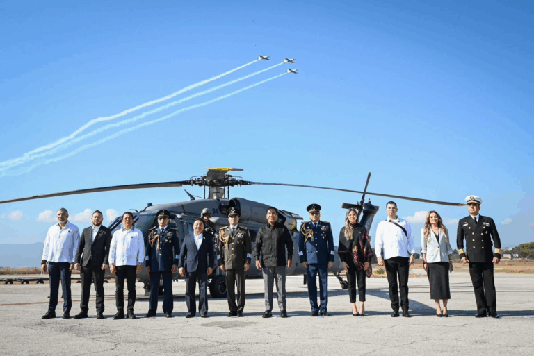 Eduardo Ramírez reconoce la labor de la Fuerza Aérea Mexicana en su CXI aniversario