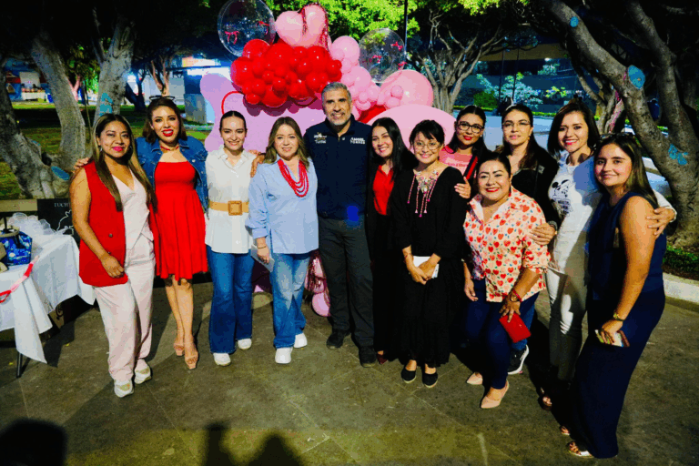 ¡Que viva el amor y la amistad! Familias tuxtlecas disfrutan festival en el Parque Bicentenario