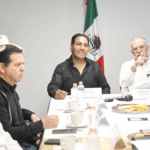 Eduardo Ramírez y Julio Berdegué supervisan avances de la Planta Moscamed en Metapa de Domínguez